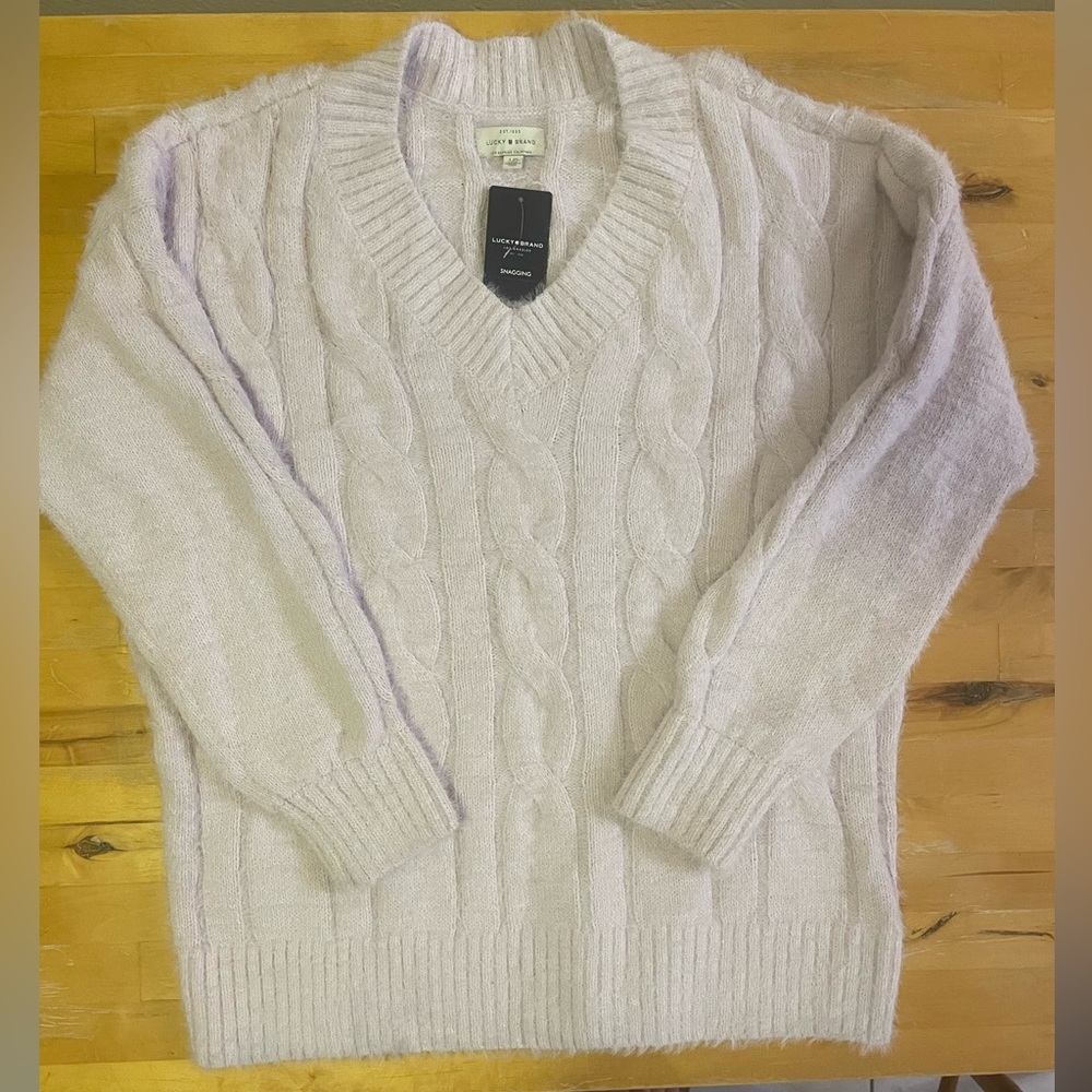 LUCKY BRAND Light Purple Fuzzy V Neck Sweater size Large